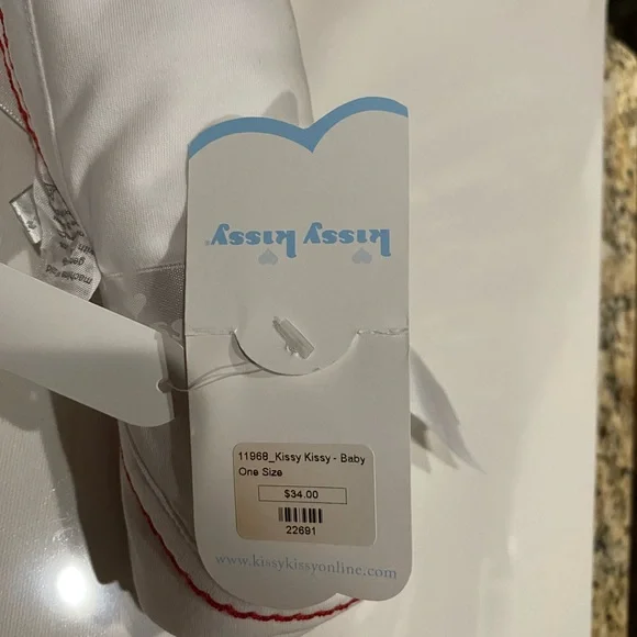 Kissy kissy Christmas baby blanket NWT - Picture 2 of 4